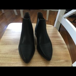 Chelsea boots